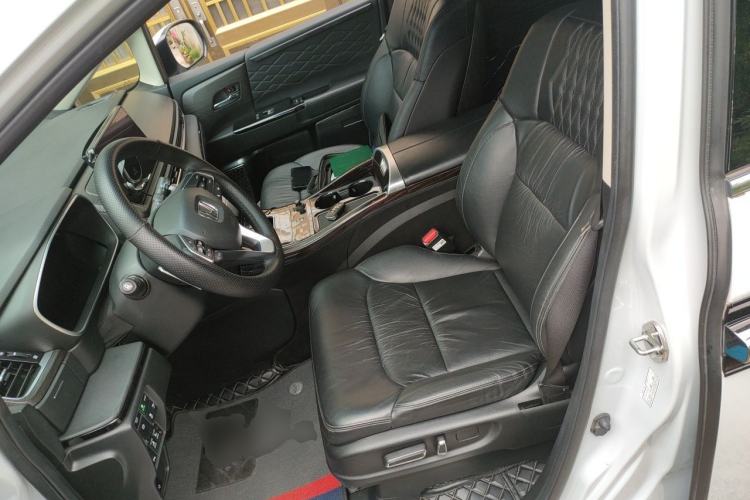 Used Honda Elysion 2024 2.0L eHEV Luxury Edition Left Front Seat