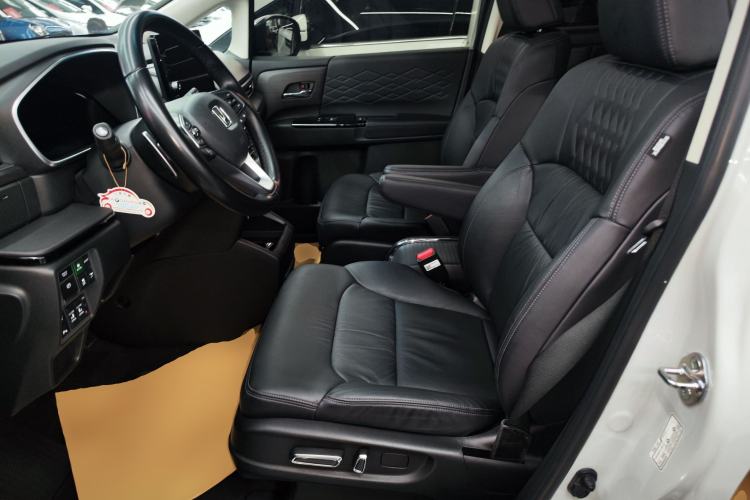 Used Honda Elysion 2024 2.0L eHEV Luxury Edition Left Front Seat