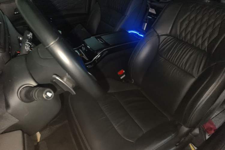 Used Honda Elysion 2024 2.0L eHEV Luxury Edition Left Front Seat