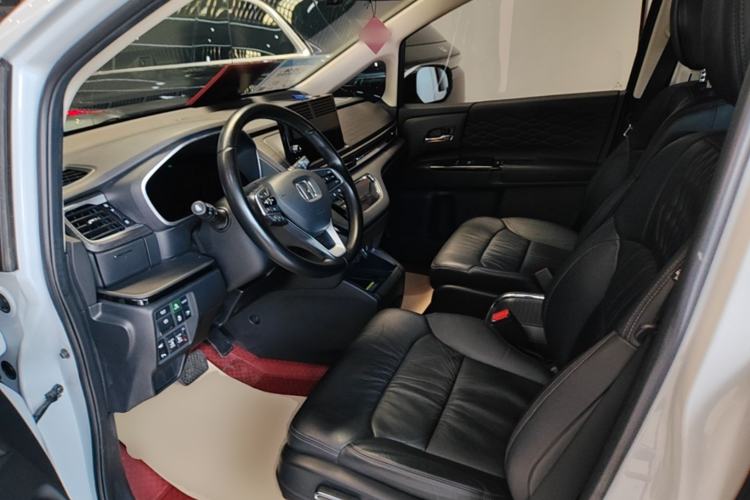 Used Honda Elysion 2024 2.0L eHEV Luxury Edition Left Front Seat
