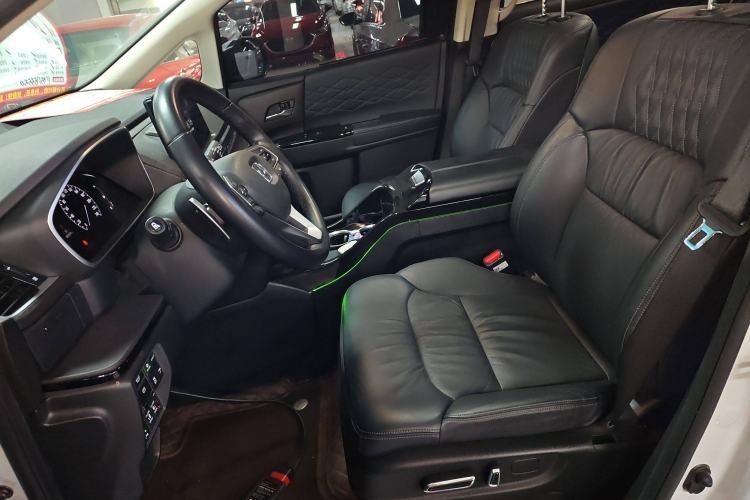 Used Honda Elysion 2024 2.0L eHEV Luxury Edition Left Front Seat