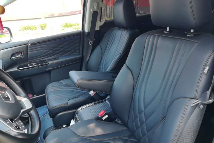 Used Honda Elysion 2024 2.0L eHEV Comfort Edition Left Front Seat