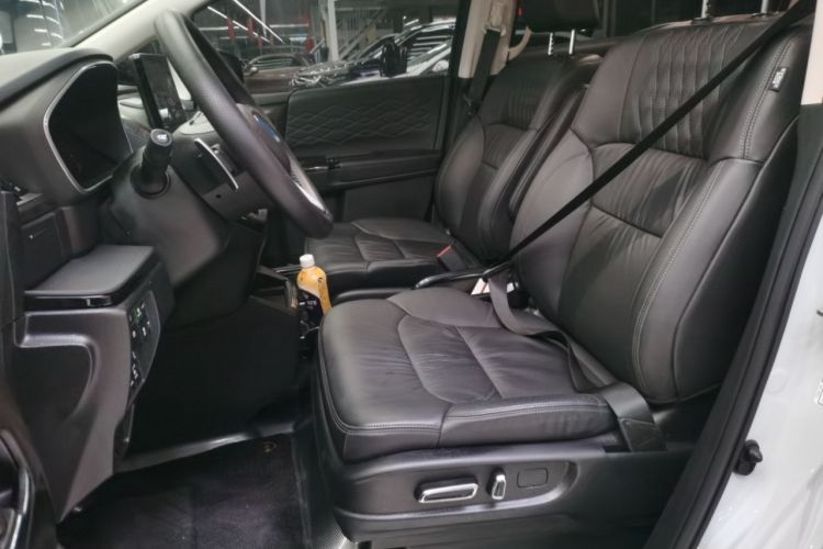 Used Honda Elysion 2024 2.0L eHEV Luxury Edition Left Front Seat