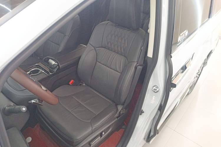 Used Honda Elysion 2024 2.0L eHEV Luxury Edition Left Front Seat