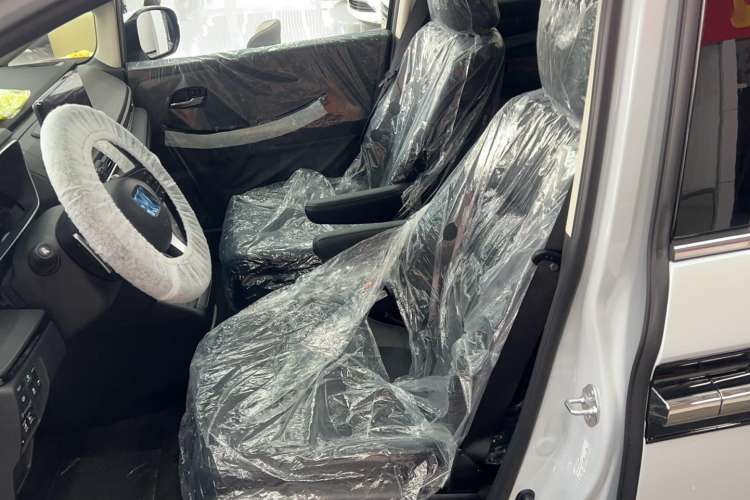 Used Honda Elysion 2024 2.0L eHEV Luxury Edition Left Front Seat