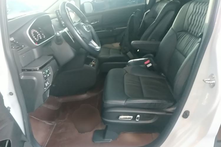 Used Honda Elysion 2024 2.0L eHEV Luxury Edition Left Front Seat