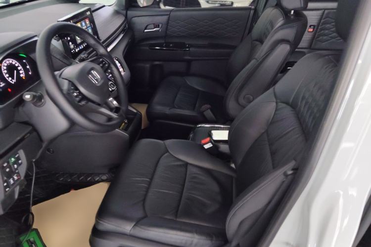 Used Honda Elysion 2024 2.0L eHEV Luxury Edition Left Front Seat