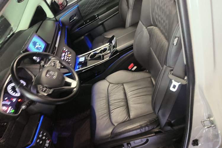 Used Honda Elysion 2024 2.0L eHEV Luxury Edition Left Front Seat