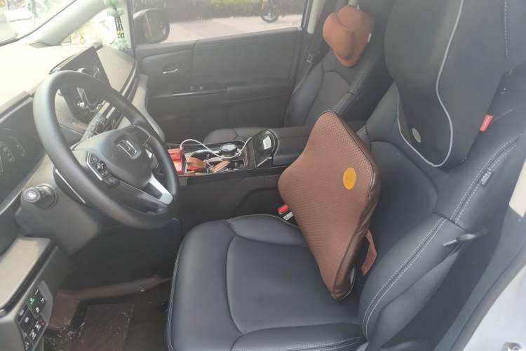 Used Honda Elysion 2024 2.0L eHEV Classic Edition Left Front Seat