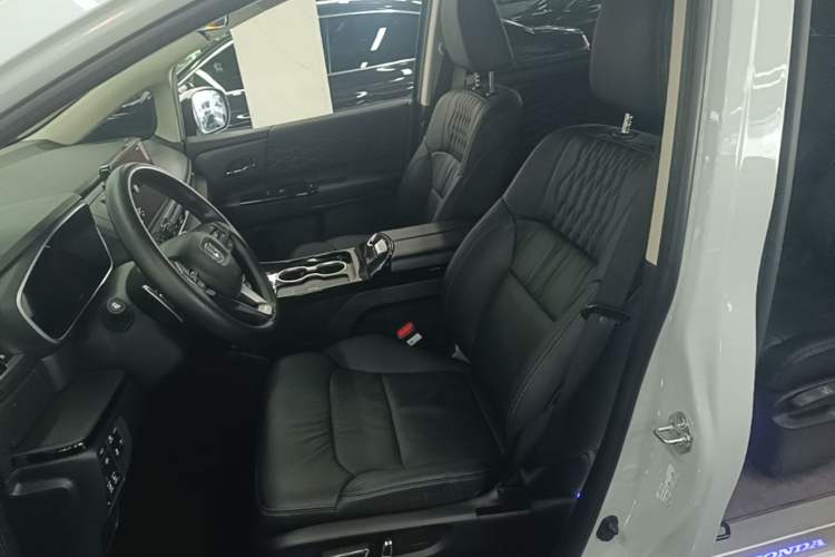 Used Honda Elysion 2024 2.0L eHEV Luxury Edition Left Front Seat