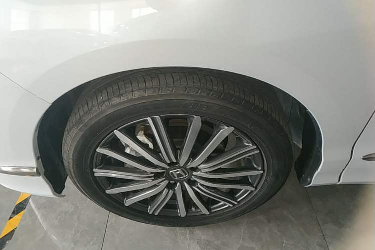 Used Honda Elysion 2024 2.0L eHEV Luxury Edition Left Front Wheel Hub