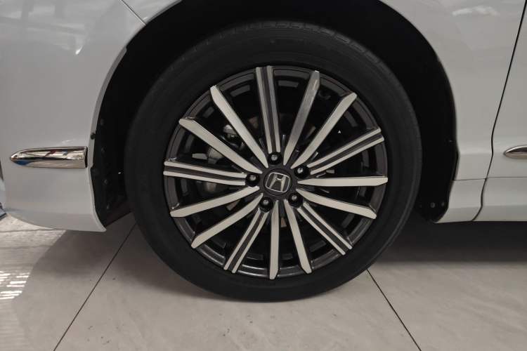 Used Honda Elysion 2024 2.0L eHEV Luxury Edition Left Front Wheel Hub