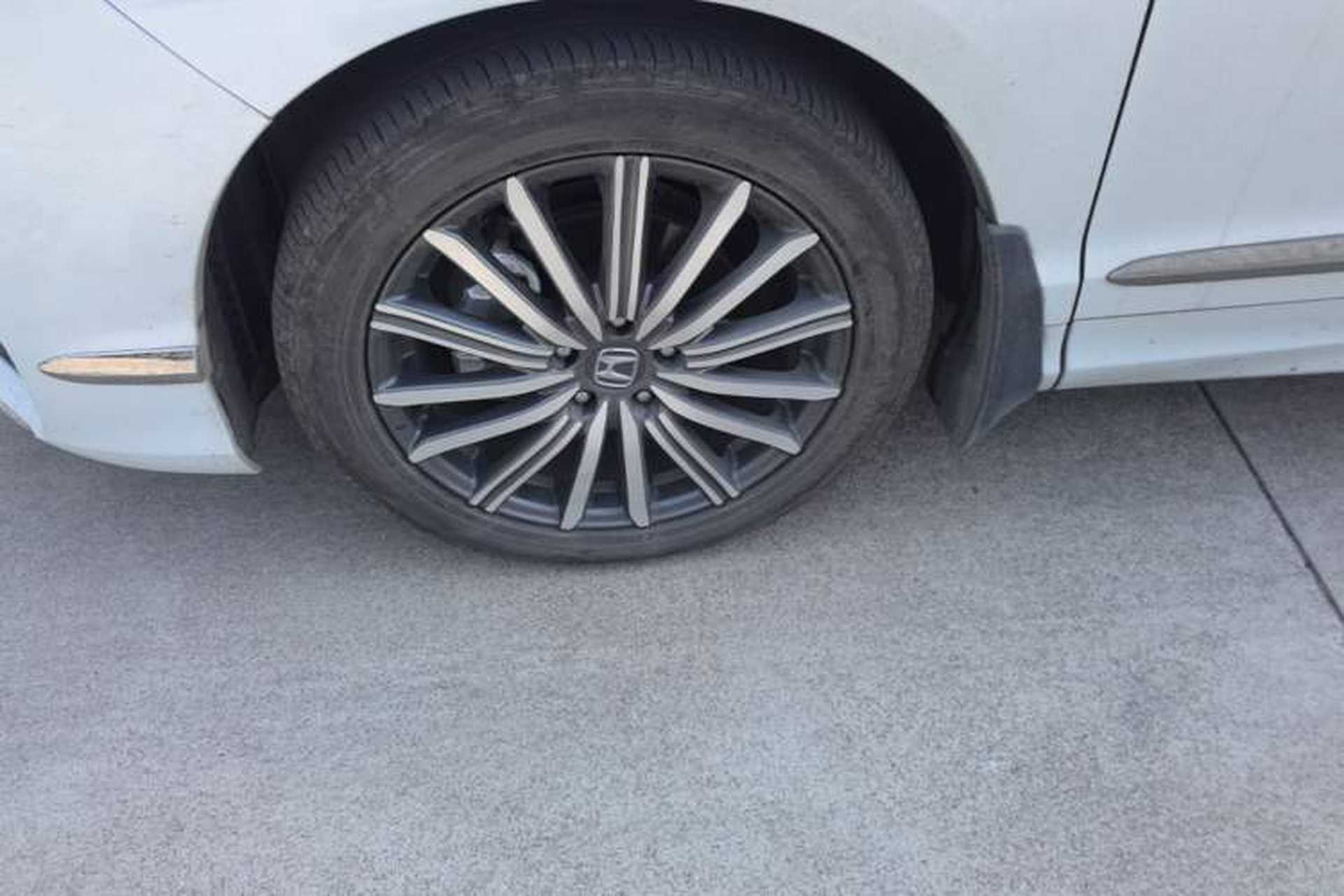 Used Honda Elysion 2024 2.0L eHEV Luxury Edition Left Front Wheel Hub