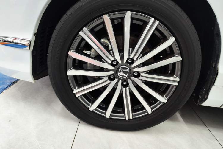 Used Honda Elysion 2024 2.0L eHEV Luxury Edition Left Front Wheel Hub