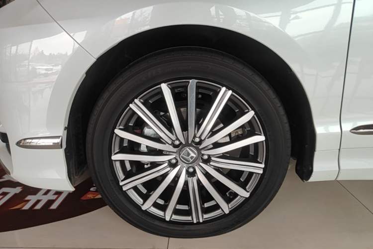 Used Honda Elysion 2024 2.0L eHEV Luxury Edition Left Front Wheel Hub