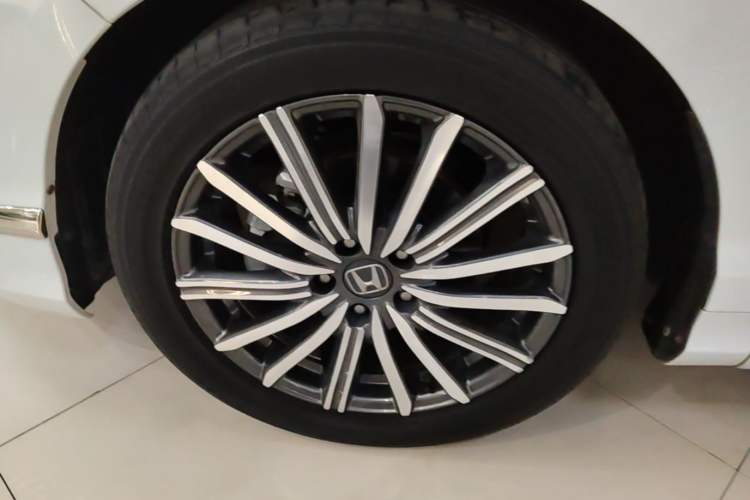 Used Honda Elysion 2024 2.0L eHEV Luxury Edition Left Front Wheel Hub