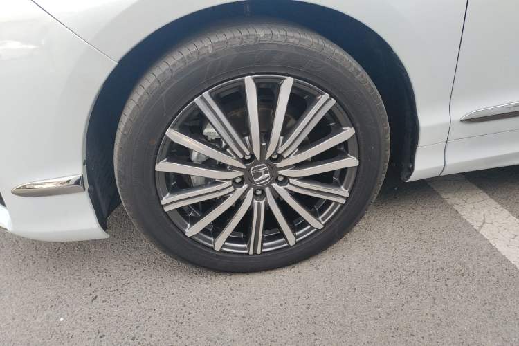 Used Honda Elysion 2024 2.0L eHEV Luxury Edition Left Front Wheel Hub