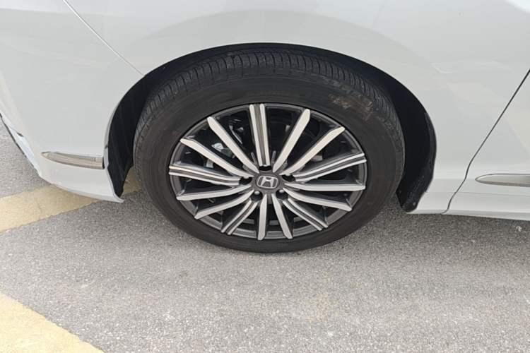 Used Honda Elysion 2024 2.0L eHEV Luxury Edition Left Front Wheel Hub