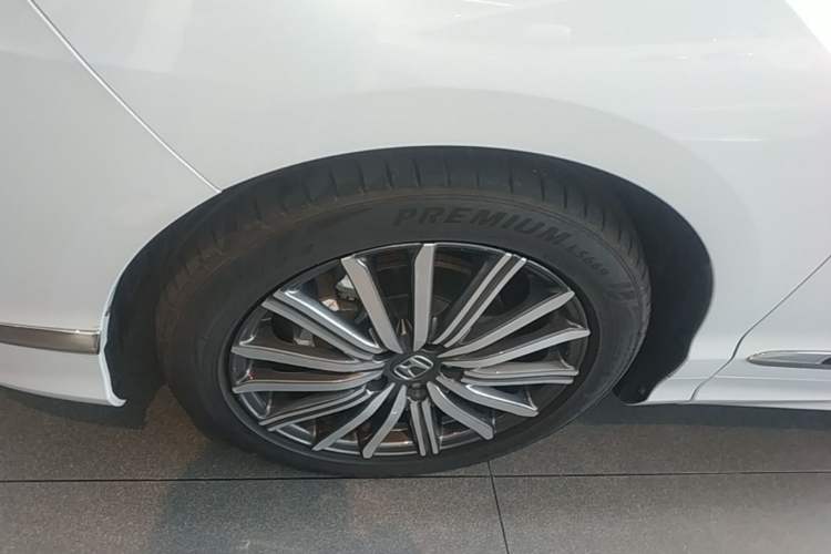 Used Honda Elysion 2024 2.0L eHEV Luxury Edition Left Front Wheel Hub