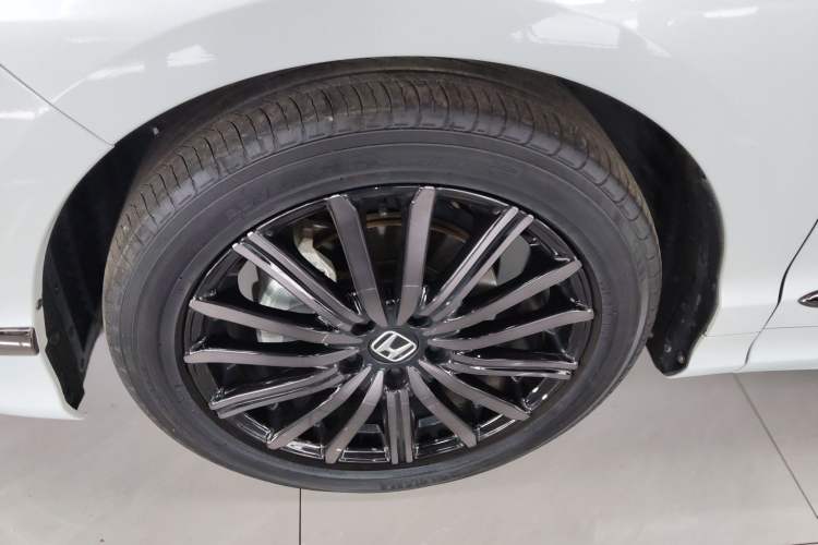 Used Honda Elysion 2024 2.0L eHEV Luxury Edition Left Front Wheel Hub