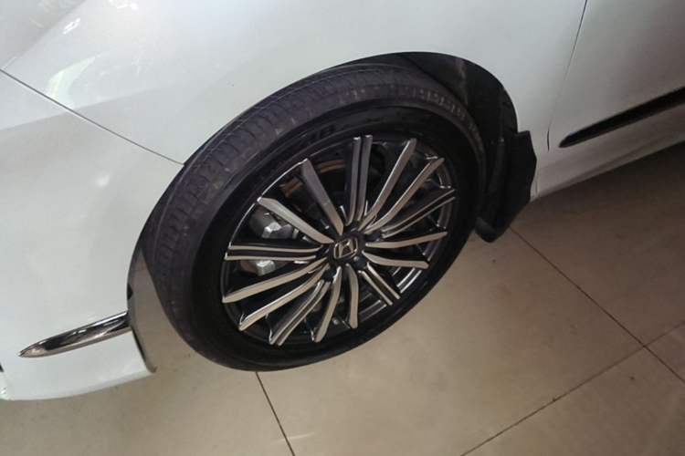 Used Honda Elysion 2024 2.0L eHEV Luxury Edition Left Front Wheel Hub
