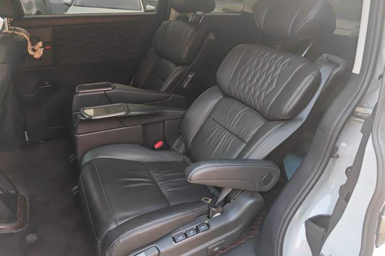Used Honda Elysion 2024 2.0L eHEV Luxury Edition Left Rear Seat