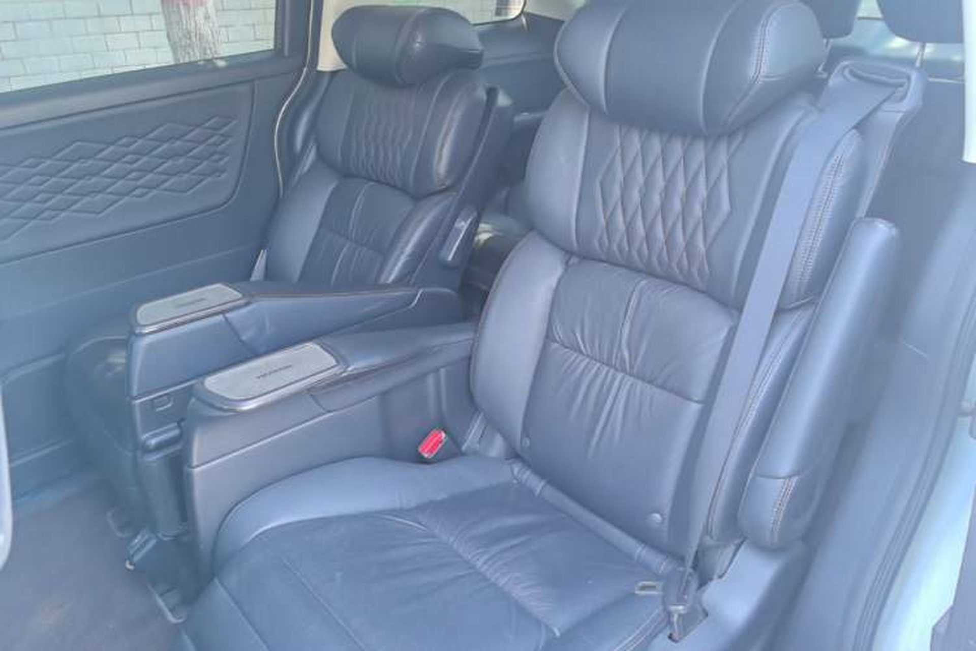 Used Honda Elysion 2024 2.0L eHEV Luxury Edition Left Rear Seat