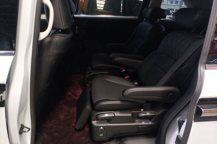 Used Honda Elysion 2024 2.0L eHEV Comfort Edition Left Rear Seat