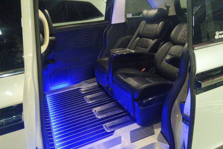 Used Honda Elysion 2024 2.0L eHEV Luxury Edition Left Rear Seat