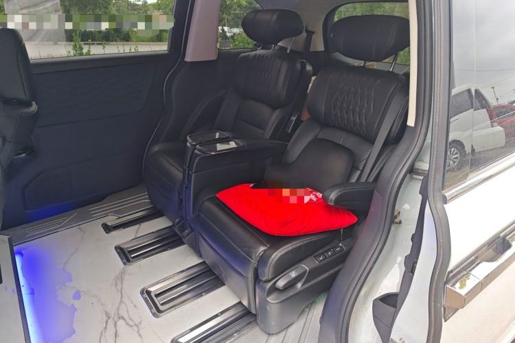 Used Honda Elysion 2024 2.0L eHEV Luxury Edition Left Rear Seat