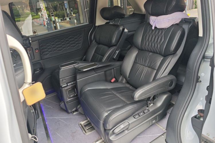 Used Honda Elysion 2024 2.0L eHEV Luxury Edition Left Rear Seat