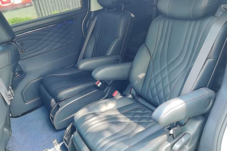 Used Honda Elysion 2024 2.0L eHEV Comfort Edition Left Rear Seat