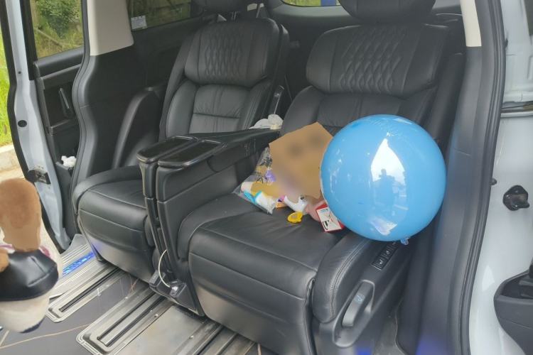 Used Honda Elysion 2024 2.0L eHEV Luxury Edition Left Rear Seat