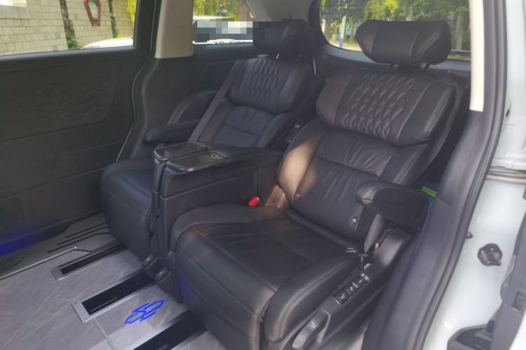 Used Honda Elysion 2024 2.0L eHEV Luxury Edition Left Rear Seat
