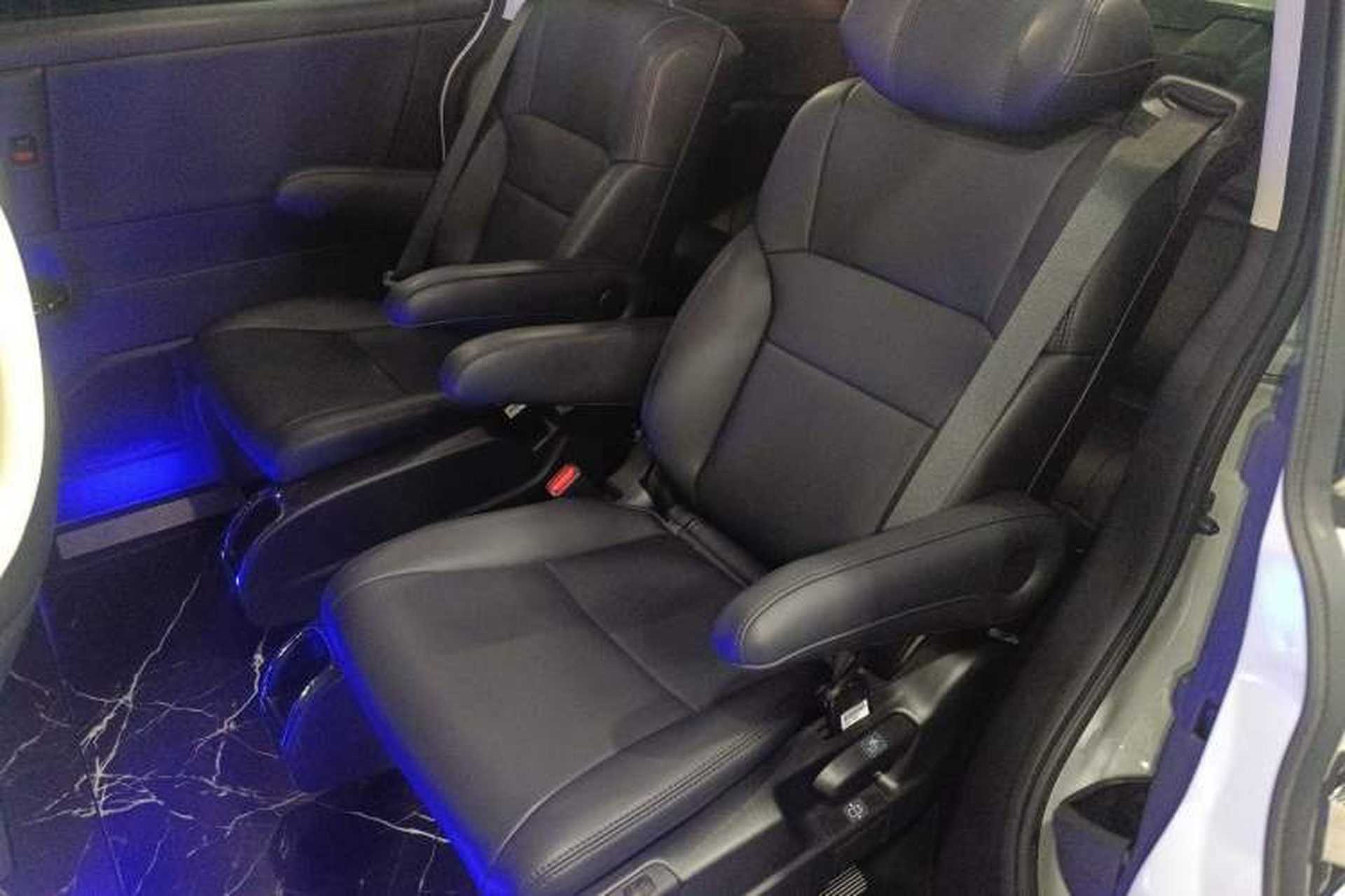 Used Honda Elysion 2024 2.0L eHEV Comfort Edition Left Rear Seat