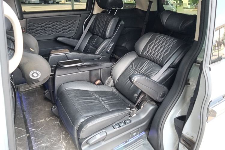 Used Honda Elysion 2024 2.0L eHEV Luxury Edition Left Rear Seat
