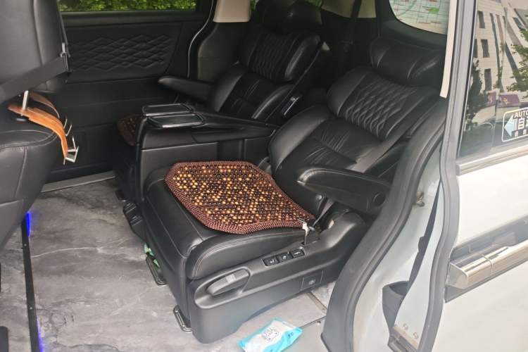 Used Honda Elysion 2024 2.0L eHEV Luxury Edition Left Rear Seat