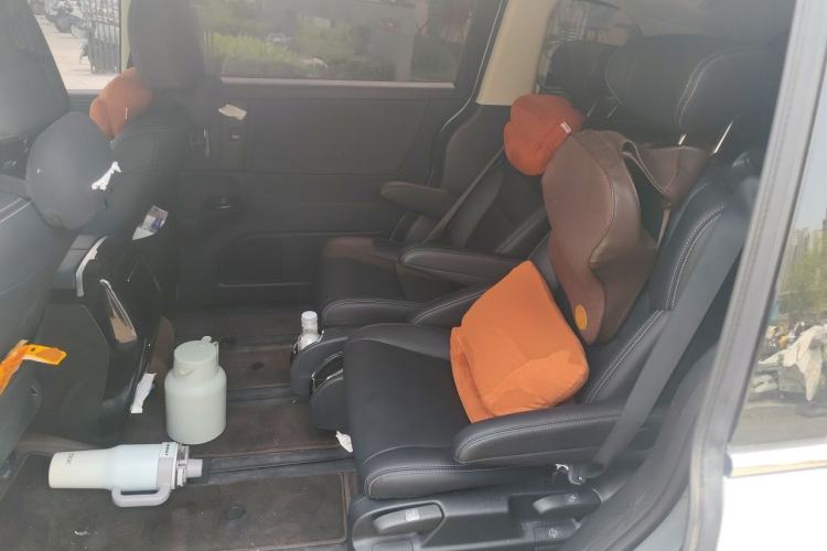 Used Honda Elysion 2024 2.0L eHEV Classic Edition Left Rear Seat