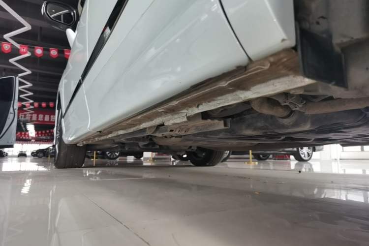 Used Honda Elysion 2024 2.0L eHEV Luxury Edition Left Side Sill