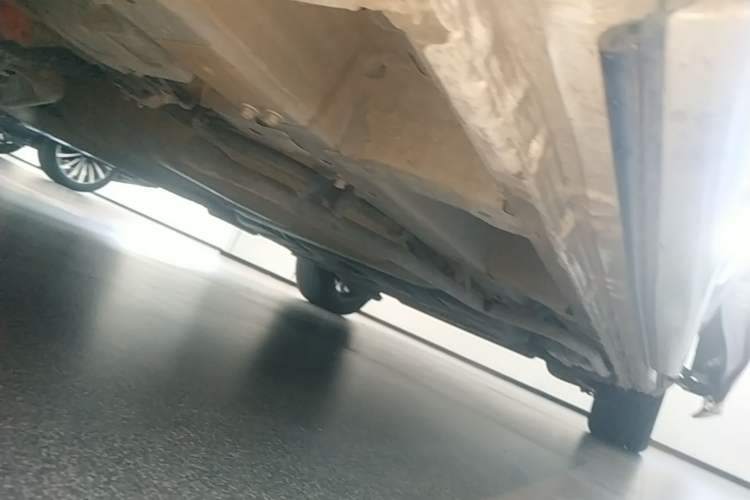 Used Honda Elysion 2024 2.0L eHEV Luxury Edition Left Side Sill
