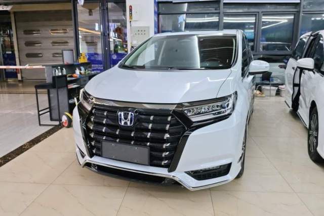 Used Honda Elysion 2024 2.0L eHEV Luxury Edition