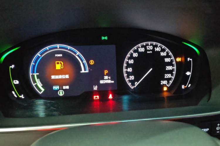 Used Honda Elysion 2024 2.0L eHEV Luxury Edition Odometer Close Up