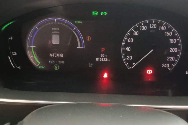 Used Honda Elysion 2024 2.0L eHEV Luxury Edition Odometer Close Up