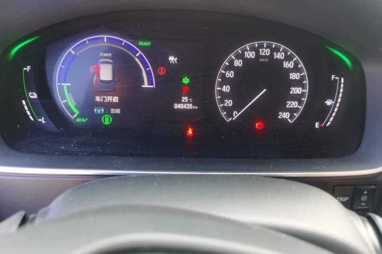 Used Honda Elysion 2024 2.0L eHEV Ultimate Edition Odometer Close Up