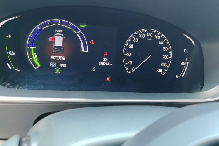 Used Honda Elysion 2024 2.0L eHEV Comfort Edition Odometer Close Up