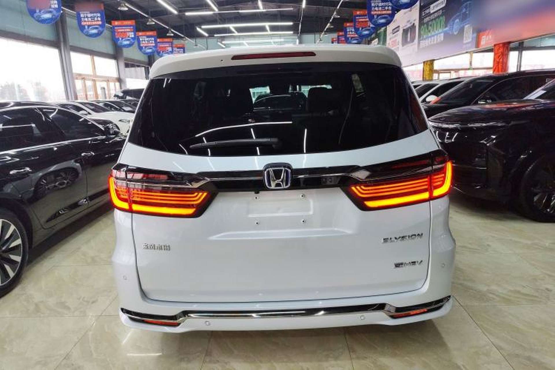 Used Honda Elysion 2024 2.0L eHEV Luxury Edition Rear