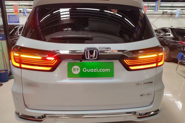 Used Honda Elysion 2024 2.0L eHEV Luxury Edition Rear