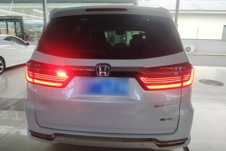 Used Honda Elysion 2024 2.0L eHEV Ultimate Edition Rear