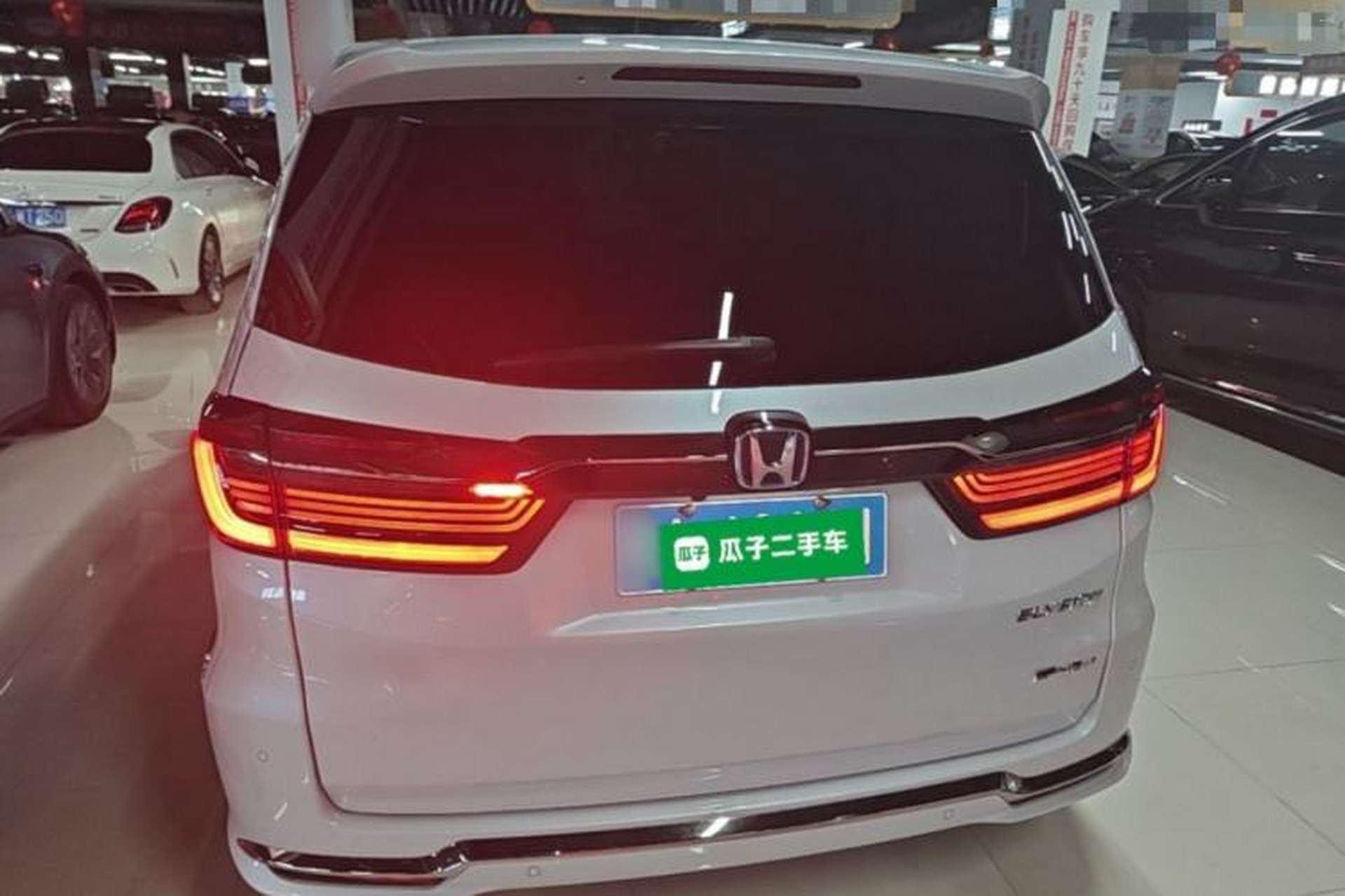 Used Honda Elysion 2024 2.0L eHEV Luxury Edition Rear