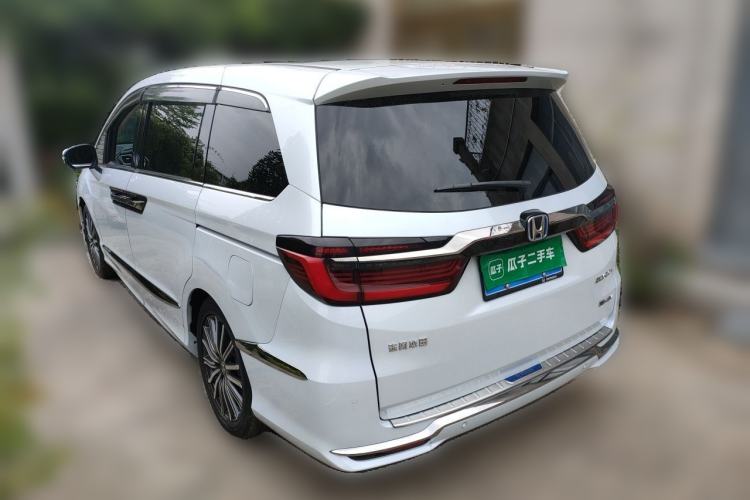 Used Honda Elysion 2024 2.0L eHEV Luxury Edition Rear Left 45 Deg